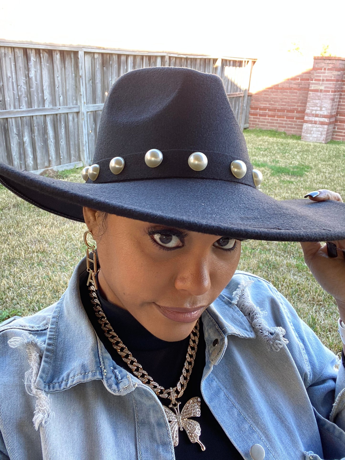 Pearly Fedora Black