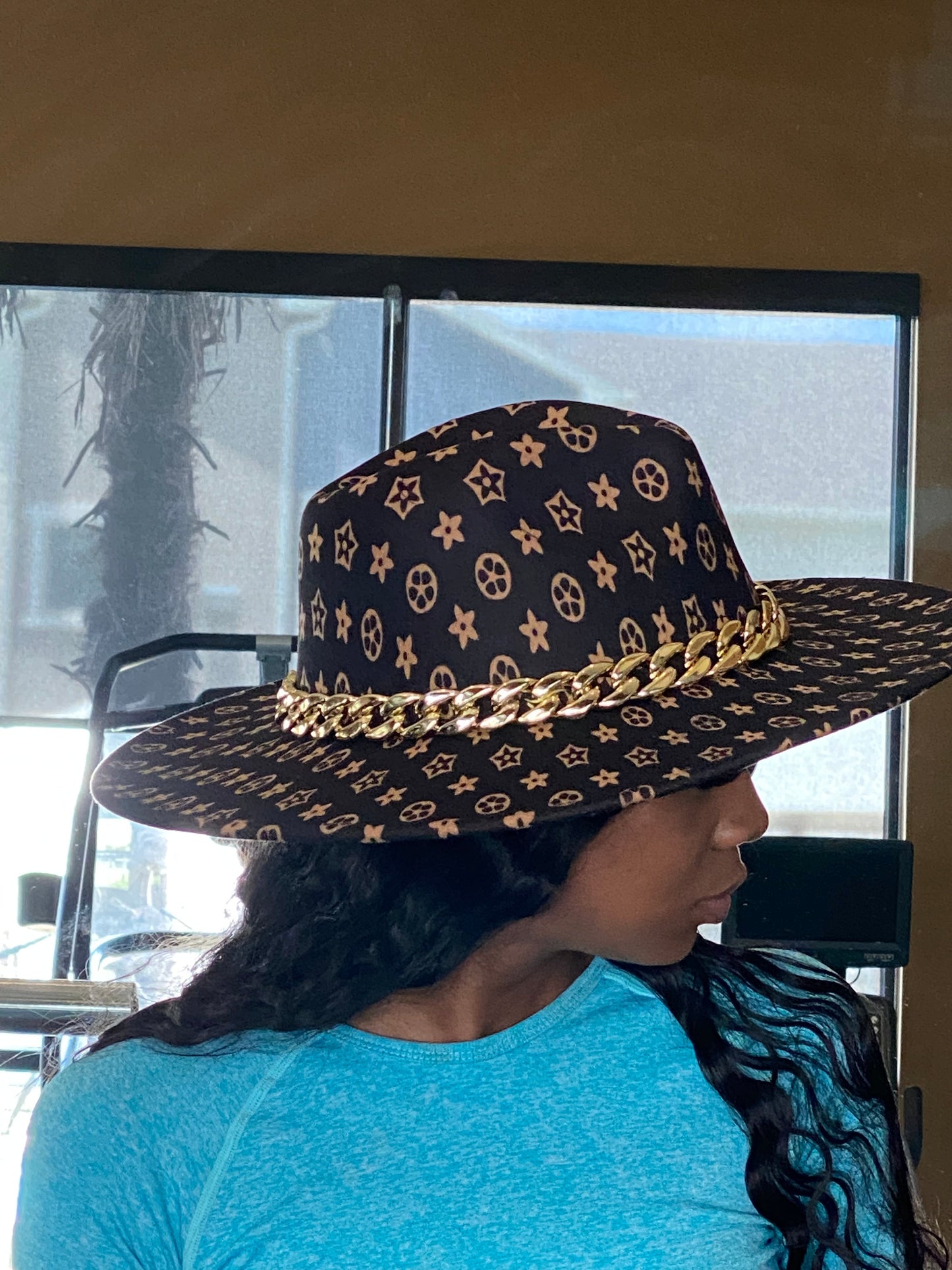 Luxury Chain Fedora Black BG