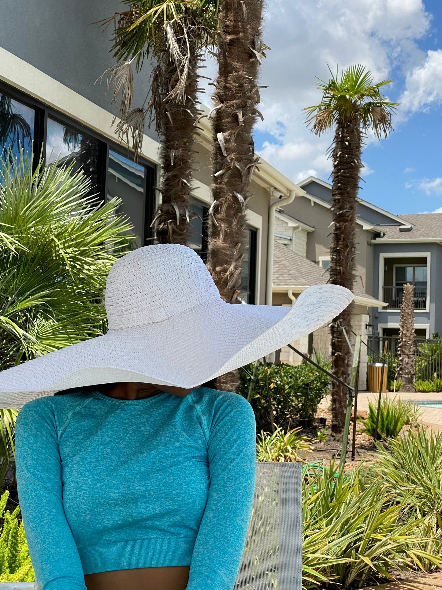 Big Oversized Straw Floppy Sun Hat White