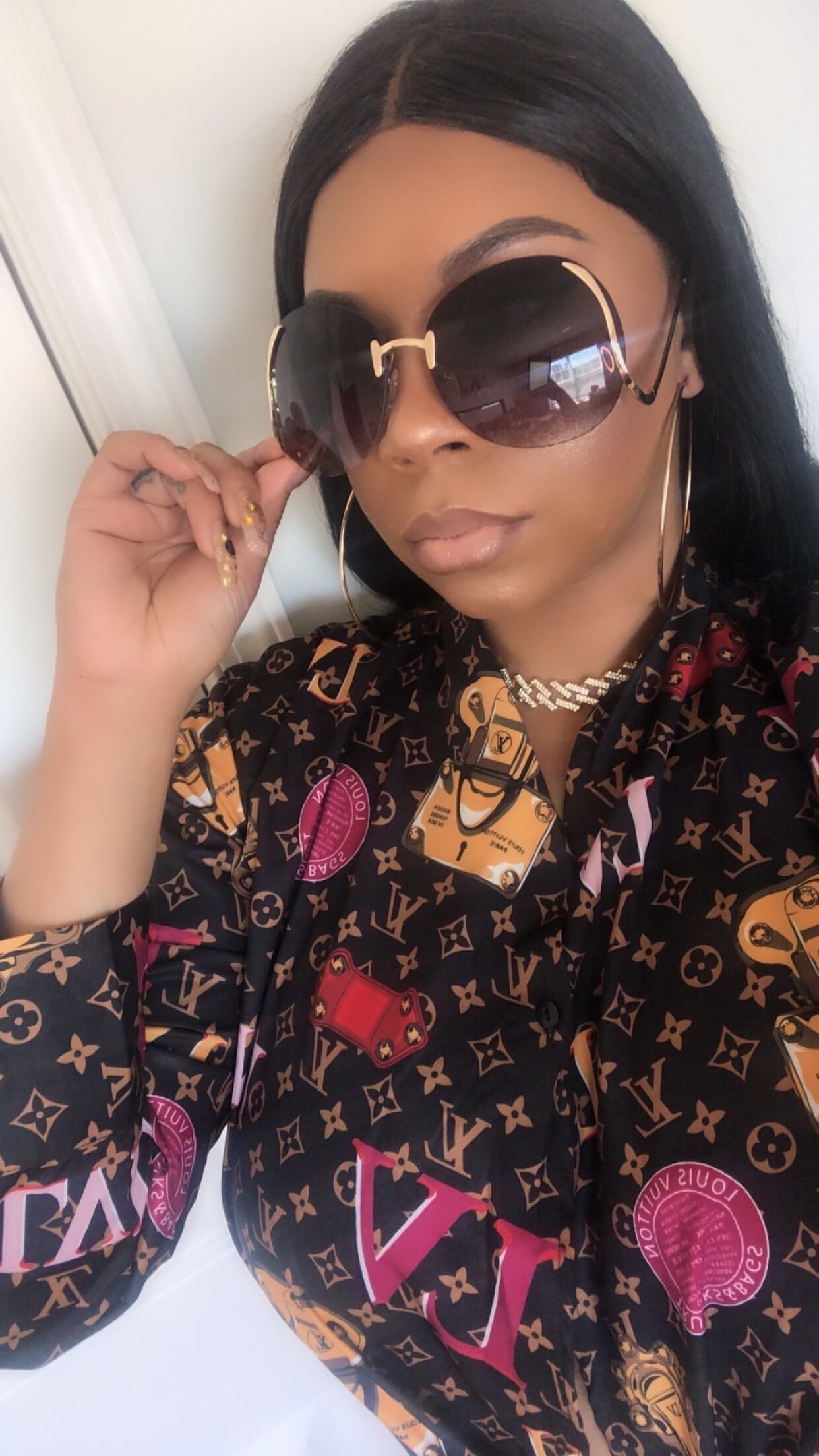 MONA Brown