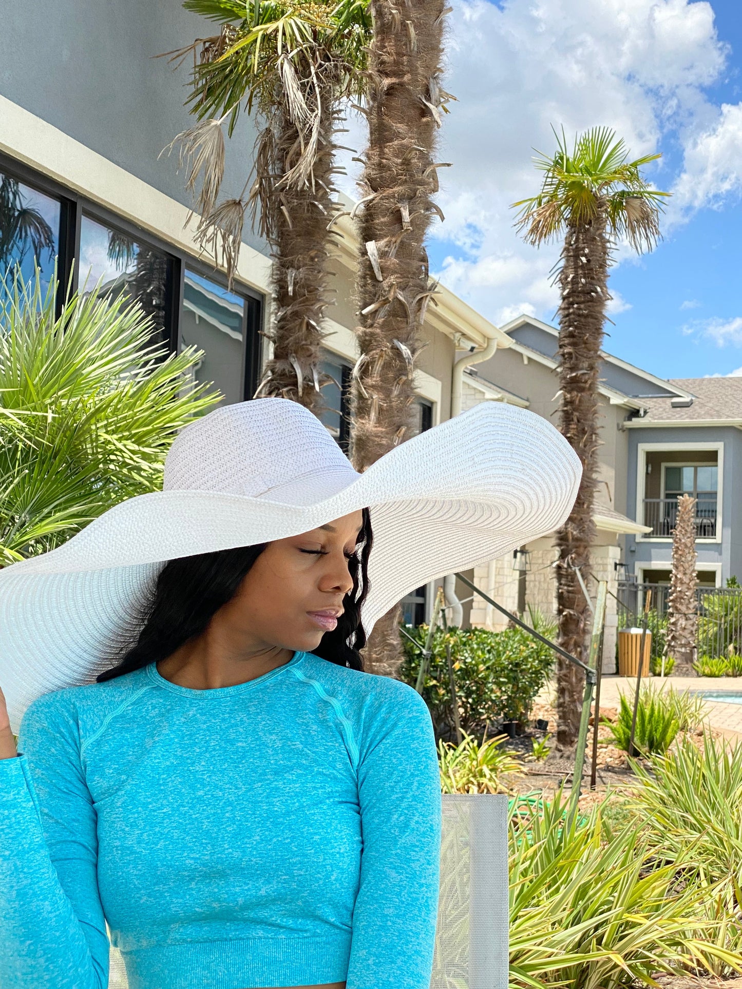 Big Oversized Straw Floppy Sun Hat White