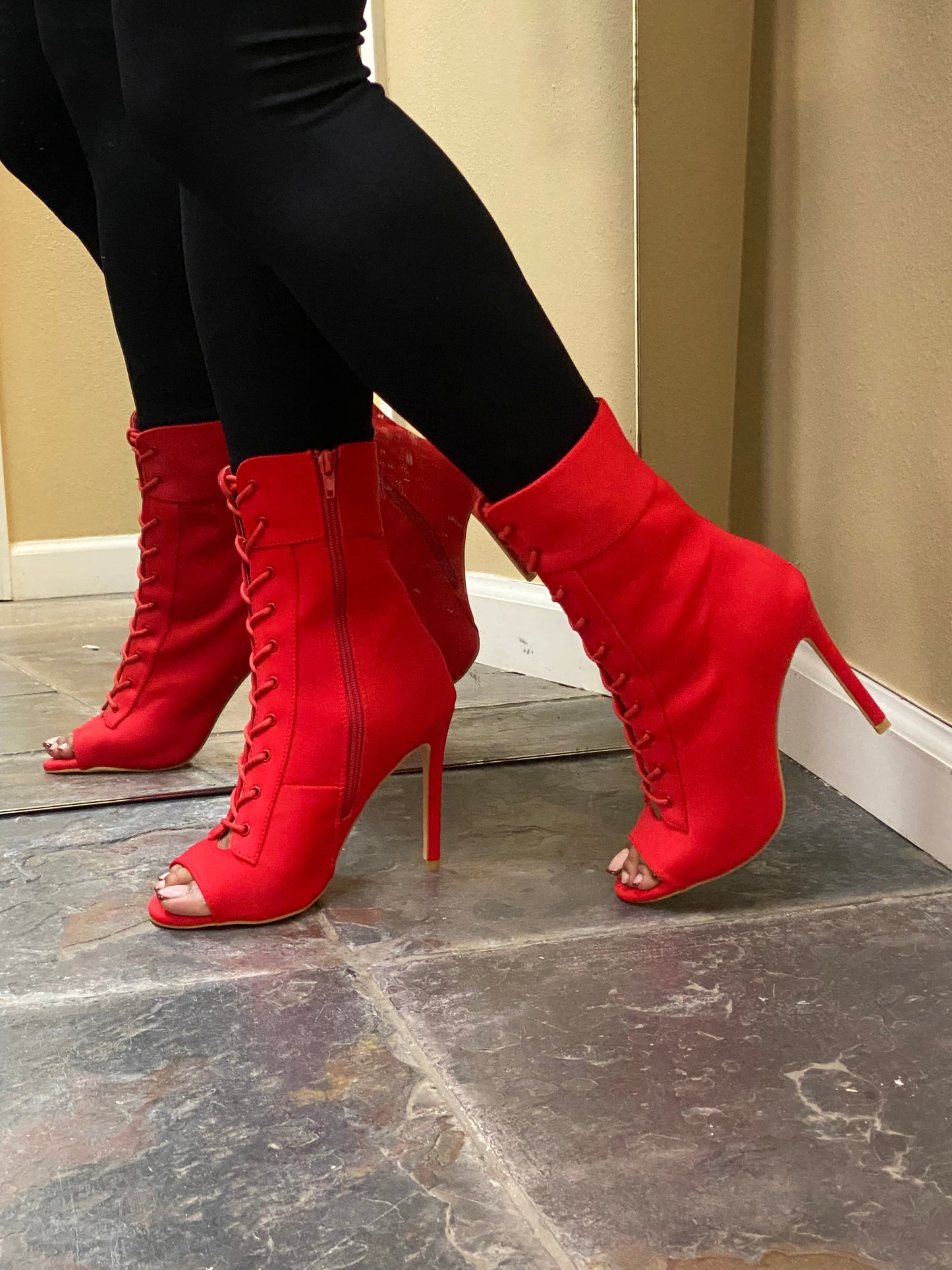 Chic Babe Red