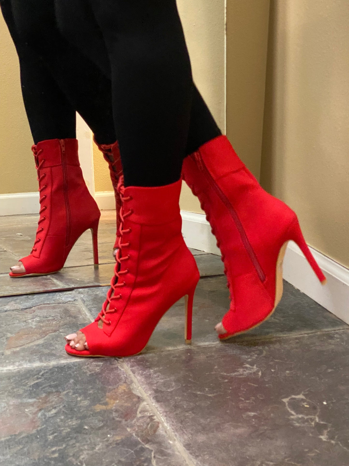 Chic Babe Red
