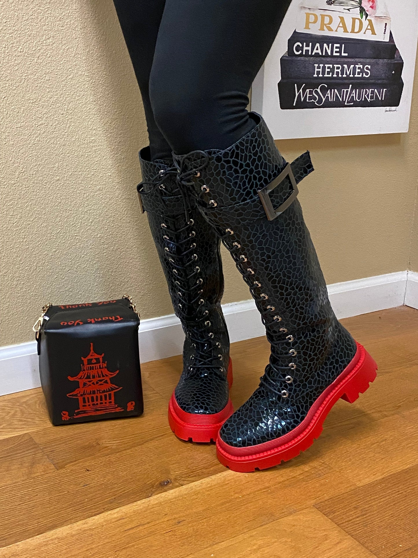 Combat Doll Red Runs Big