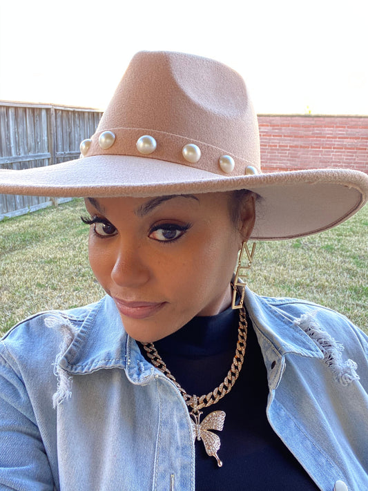 Pearly Fedora Nd